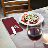 Servetten Tork 509603 LinStyle Pochette donkerrood burgundy 19.5x9.8cm  50st-2