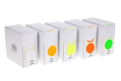 Rillprint etiketten rond in kartonnen dispenser