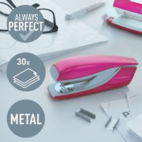 Nietmachine Leitz WOW 5502 roze-3