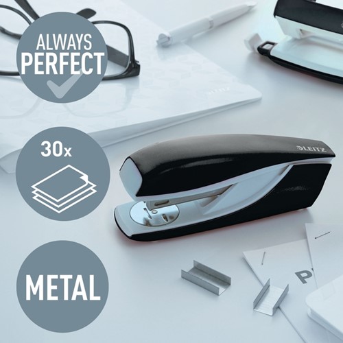 Nietmachine Leitz WOW NeXXt 30vel 24/6 zwart-3