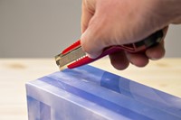 Snijmes Westcott Premium 18mm met metalen geleiding rood-3