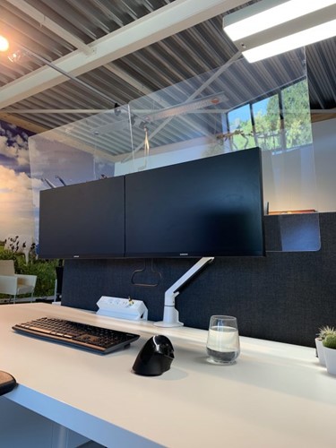 Preventiescherm  75x 60cm VESA voor 2 monitoren M-2