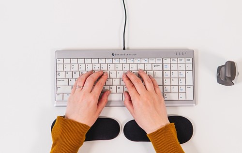 Polssteun B&E Trapezium Ergo Wrist Rest Standard-3
