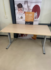 Bureau Huislijn basic 160x80 cm incl. kabelgoot gebruik
