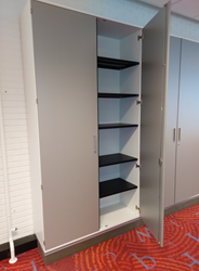 Draaideurkast Palmberg 227x120x44cm -  gebruikt