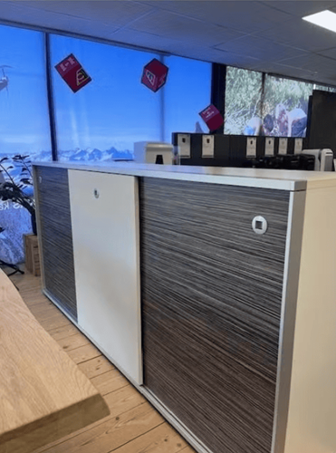 Kantoorkast / dressoir 240 cm – schuifdeuren -  gebruikt - excl. bezorgkosten