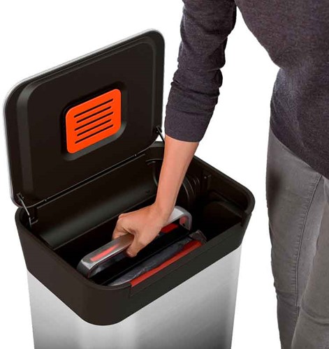 Pedaalemmer Joseph Joseph Intelligent Waste Titan 30 zwart/mat RVS